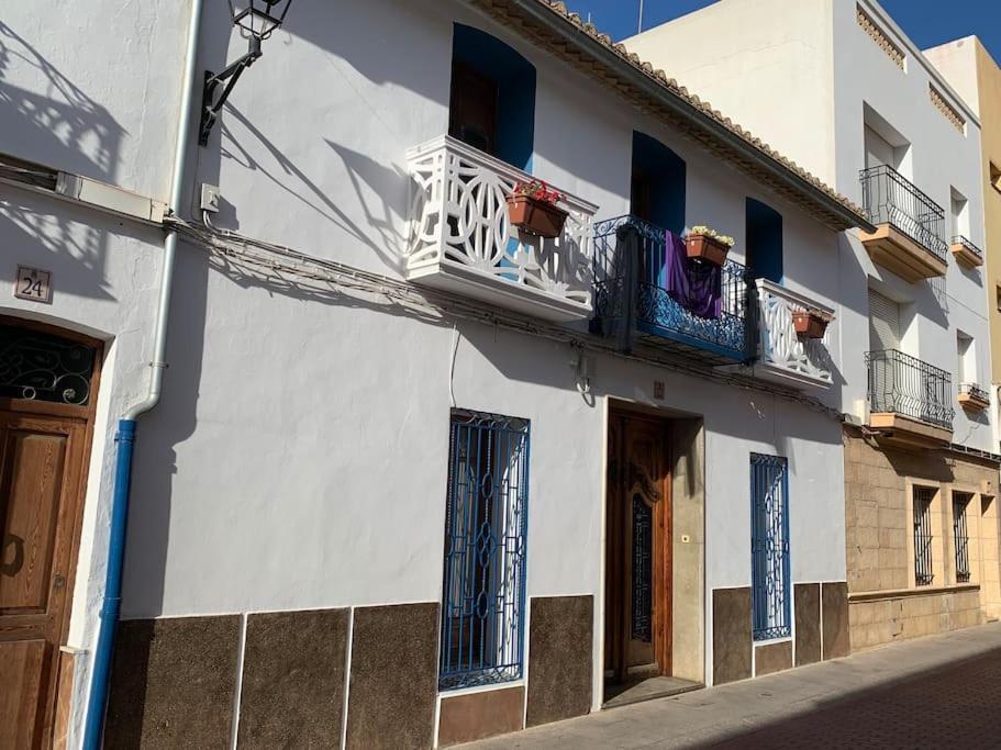 Ca Corrales: Como En La Playa, Pero En El Pueblo Calpe Buitenkant foto